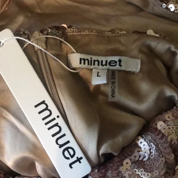 Formal dress - Picture 6 of 6